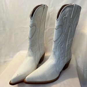 Leather cowgirl boots